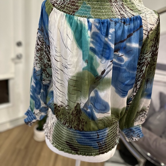 Mandee Multi color Print Sheer Top Size M - Picture 6 of 8